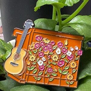 ERAS tour/Taylor Swift piano fashion Jewelry Orange/Pink Guitar Brooch